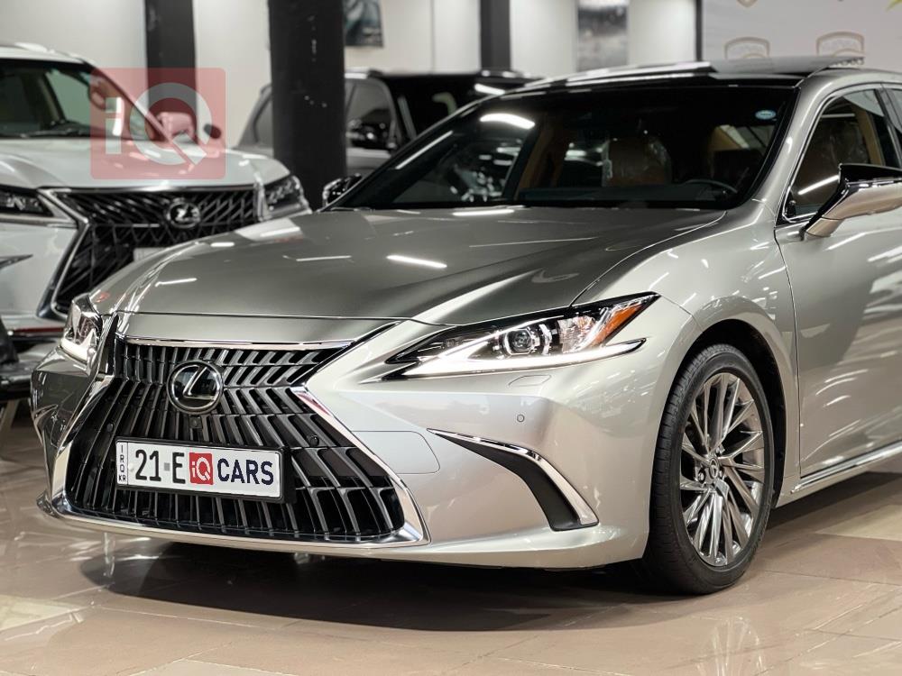 https://cdn.iqcars.ioc930f4ce-6dc6-4672-b967-d34b3b7e38f4_3.jpg